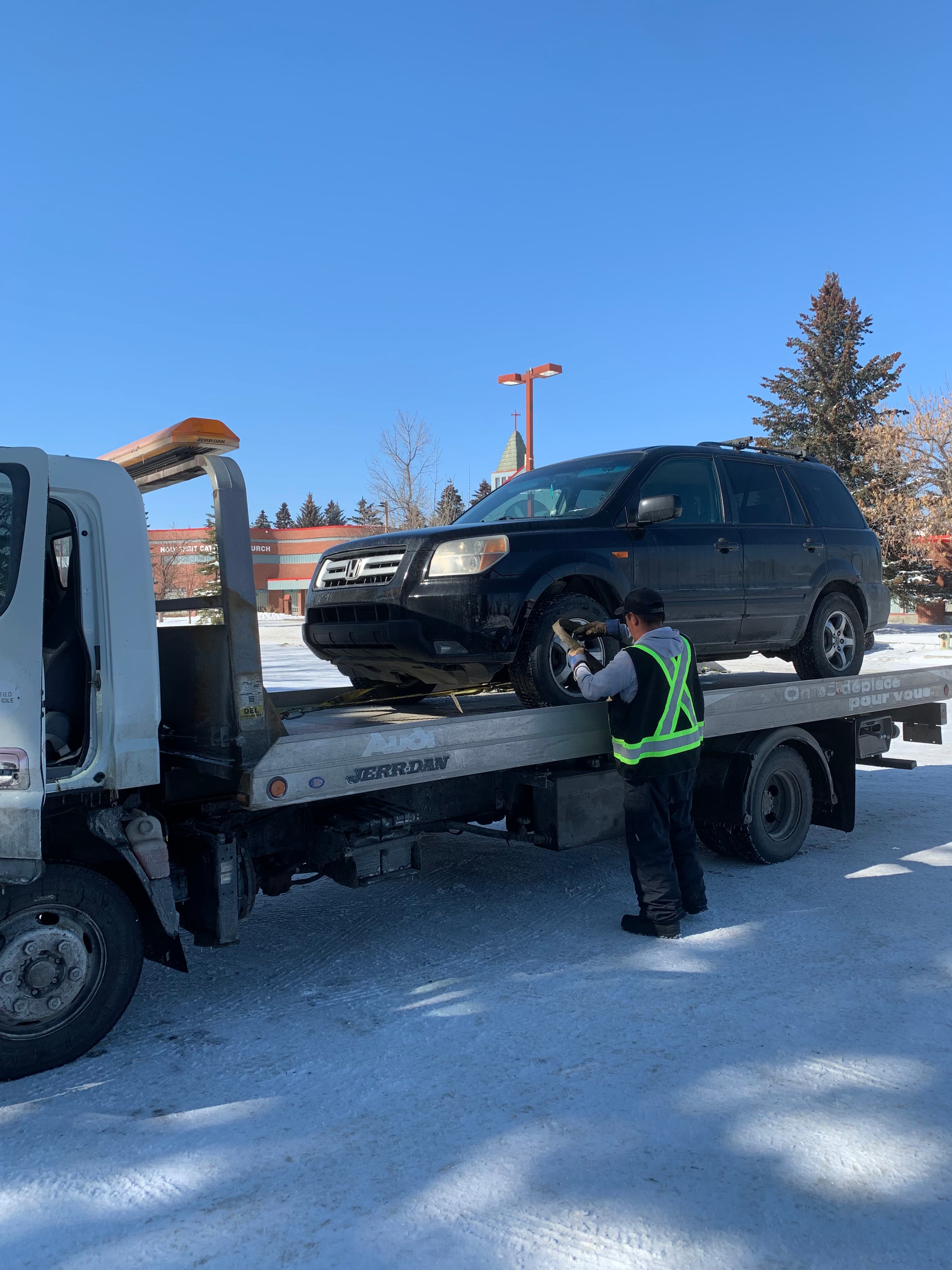 24/7 Roadside Assistance in Calgary